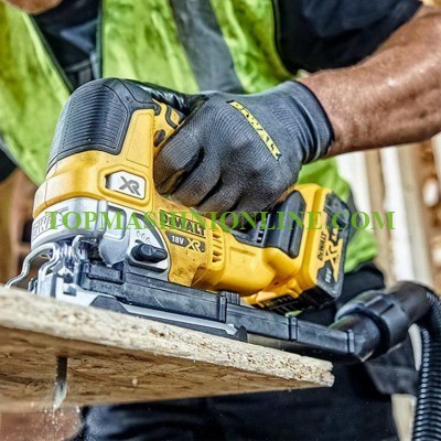 Акумулаторен прободен трион - Зеге DeWALT DCS334N-XJ 18 V, 135 мм сс двойна LED светлина без батерия и зарядно устройство image